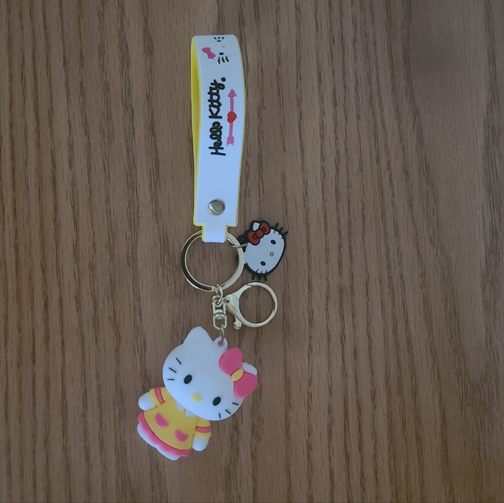 Hello Kitty Keychain - Picture 13 of 13